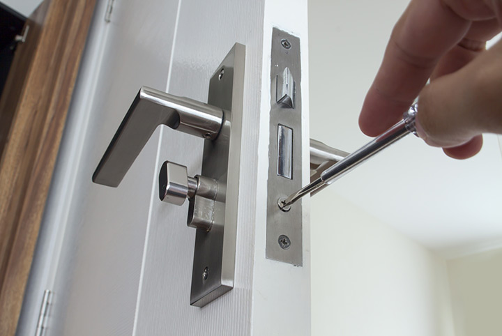 Our local locksmiths are able to repair and install door locks for properties in Darlaston and the local area.